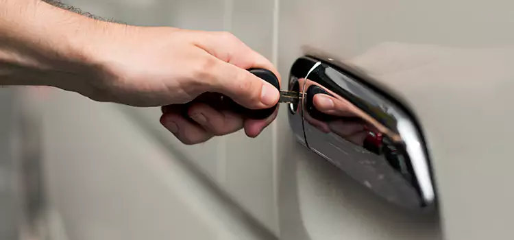 Why Choose Our Auto Locksmith Team in North Royalton, OH?